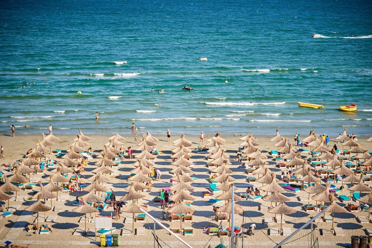 Summer Studio Spa N Pools Beach Resort Năvodari المظهر الخارجي الصورة